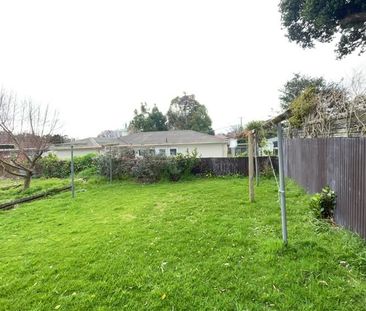 UPDATED TWO BEDROOM UNIT IN WAITARA - LAWNS INCLUDED - Photo 6