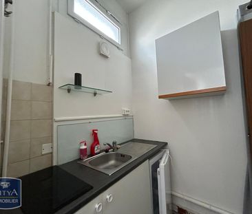 Location Appartement 1 pièce 27m² LORIENT 56100 - Photo 3