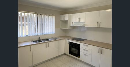 3 Bedroom Townhouse - Photo 2