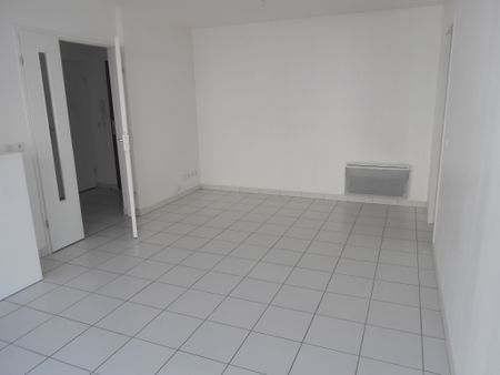 Location Appartement 2 pièces 46m² REIMS 51100 - Photo 4