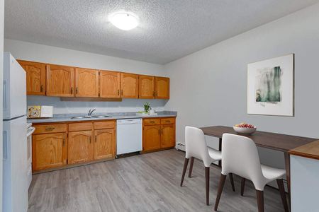 Classic Suite - 1 Bedroom - Photo 3