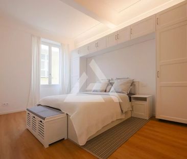 VIEUX NICE - TROIS PIECES - ENTIEREMENT RENOVE - Photo 2