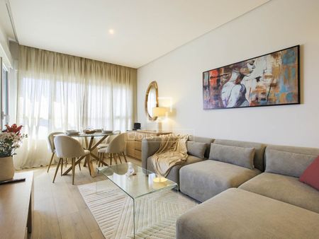 Exclusive 1-Bedroom Apartment in Sanchinarro for Short-Term Stays - Foto 4
