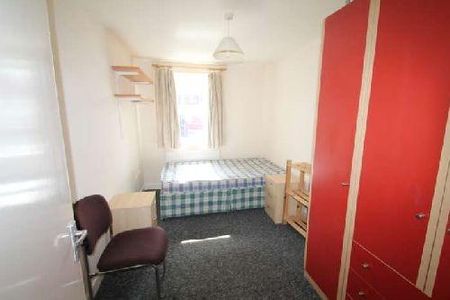 4 bedroom house share to rent - Photo 2