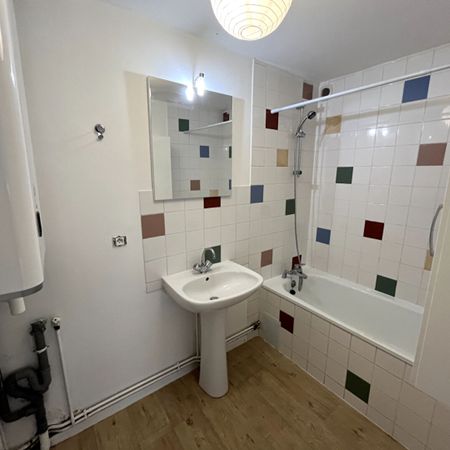 Location Appartement 2 pièces 40m² - Photo 3