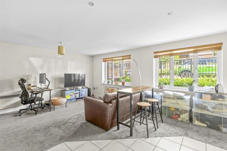Ercolani Avenue, High Wycombe - Photo 2