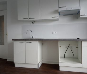 Location à GRENOBLE T2 avec Balcon au pied du tram E - Photo 5