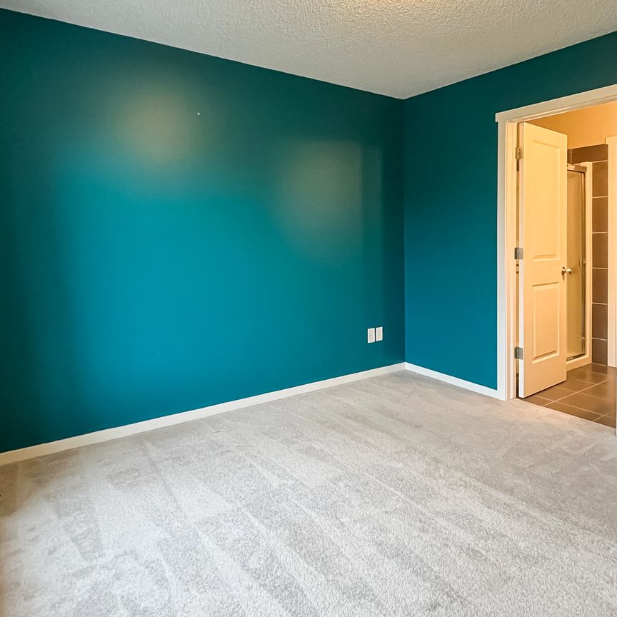 Sunlit 3 Storey End Unit Townhouse - Photo 1