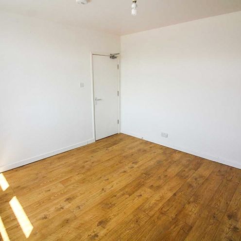 1 Bed Flat for Rent in Station Street Kirkby in Ashfield - Photo 1