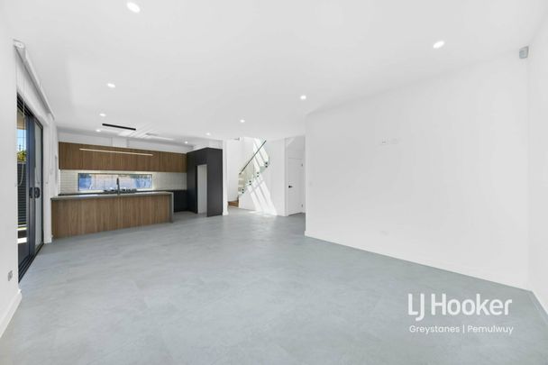MODERN FAMILY HOME - Photo 1