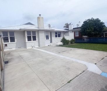 Secure 3 bedrooms home close to River - Photo 1