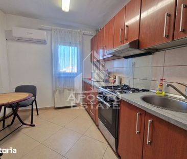 Apartament cu 2 camere de în, etaj intermediar, zona Circumvalatiunii - Fotografie 3