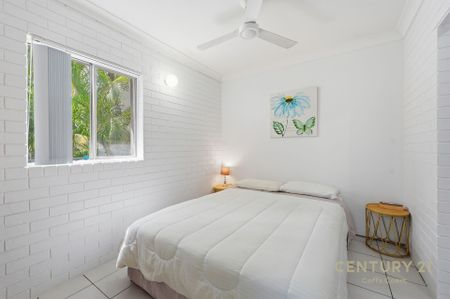 Private&comma; Furnished Villa in Korora - Photo 4