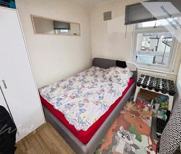 3 bedroom end of terrace house to rent - Photo 2