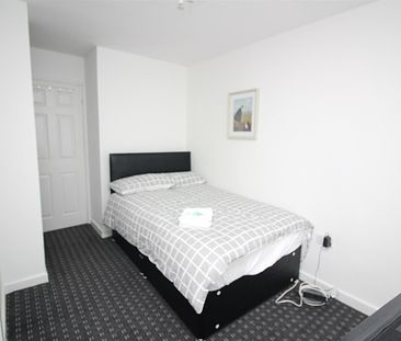 United Kingdom, Crescent Road, TS1 4QP, Middlesbrough - Photo 4