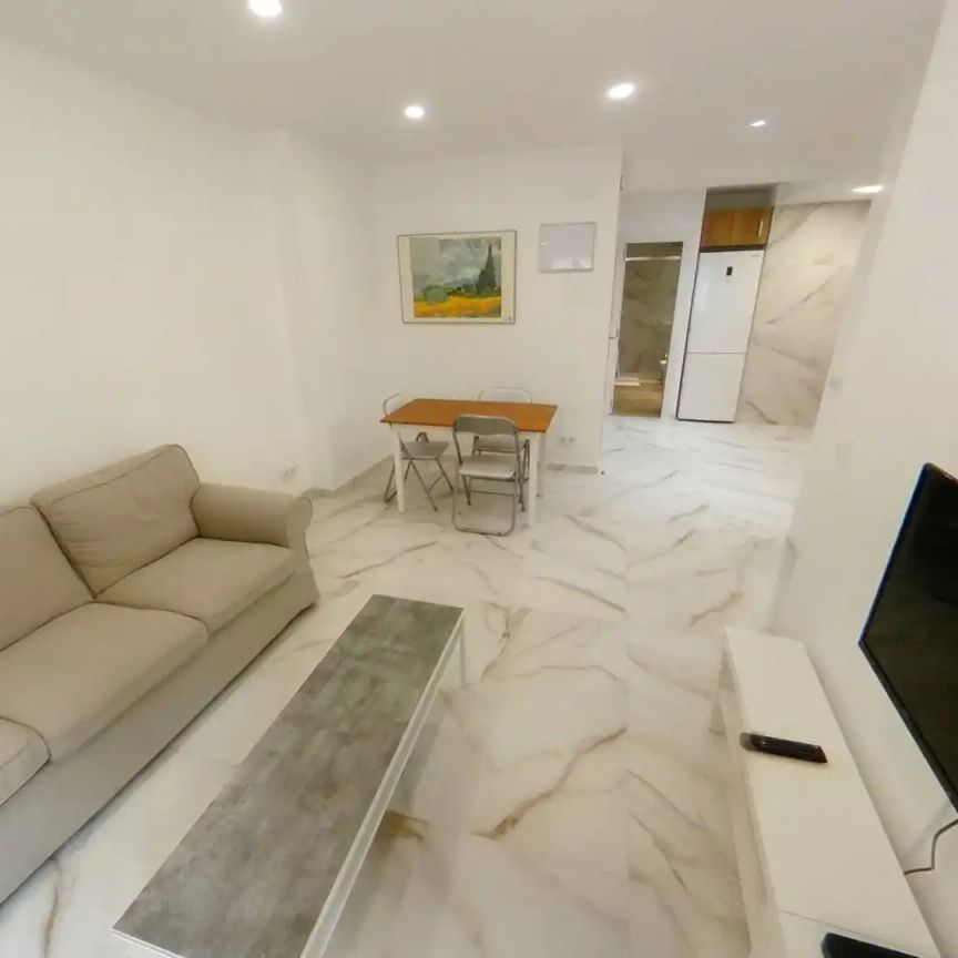 Piso de alquiler en Calle del Maestro Alonso, Fuente del Berro - Photo 1