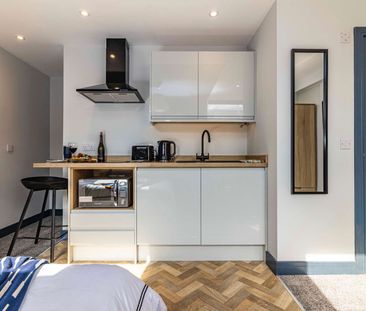 Modern Fully Furnished Studio Room with Ensuite – Central Derby DE1... - Photo 5