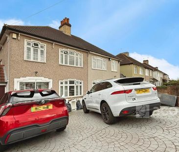 3 bedroom semi-detached house to rent - Photo 2