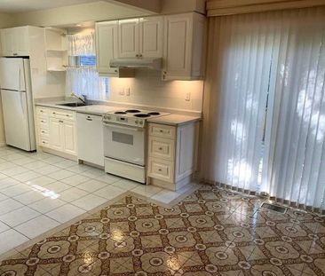 For Lease - 223 Mckee Avenue, Toronto, Ontario - Photo 2
