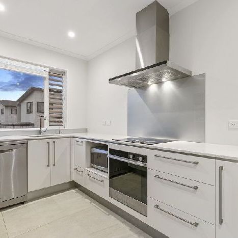 Property Management2 Flounder Rd, Hobsonville - House for Rent - Photo 1