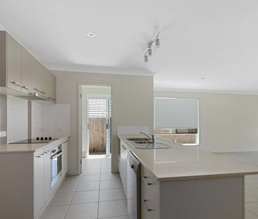 14 Cardwell Circuit, Thornlands, Qld 4164 - Photo 1