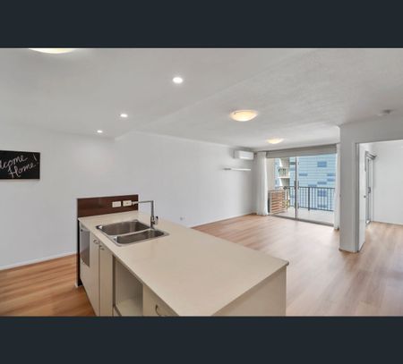 606/6 Exford Street, Brisbane City, Qld 4000 - Photo 3