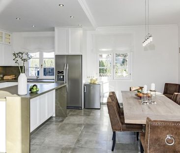 4 bedroom luxury Villa for rent in Benahavís, Spain - Photo 2