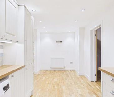 2 bedroom semi-detached house to rent - Photo 6