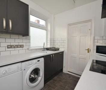 Halstead Avenue, Salford, M6 - Photo 1