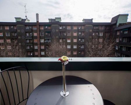 Via Raffaello Bertieri, Milan, Lombardy 20146 - Photo 5