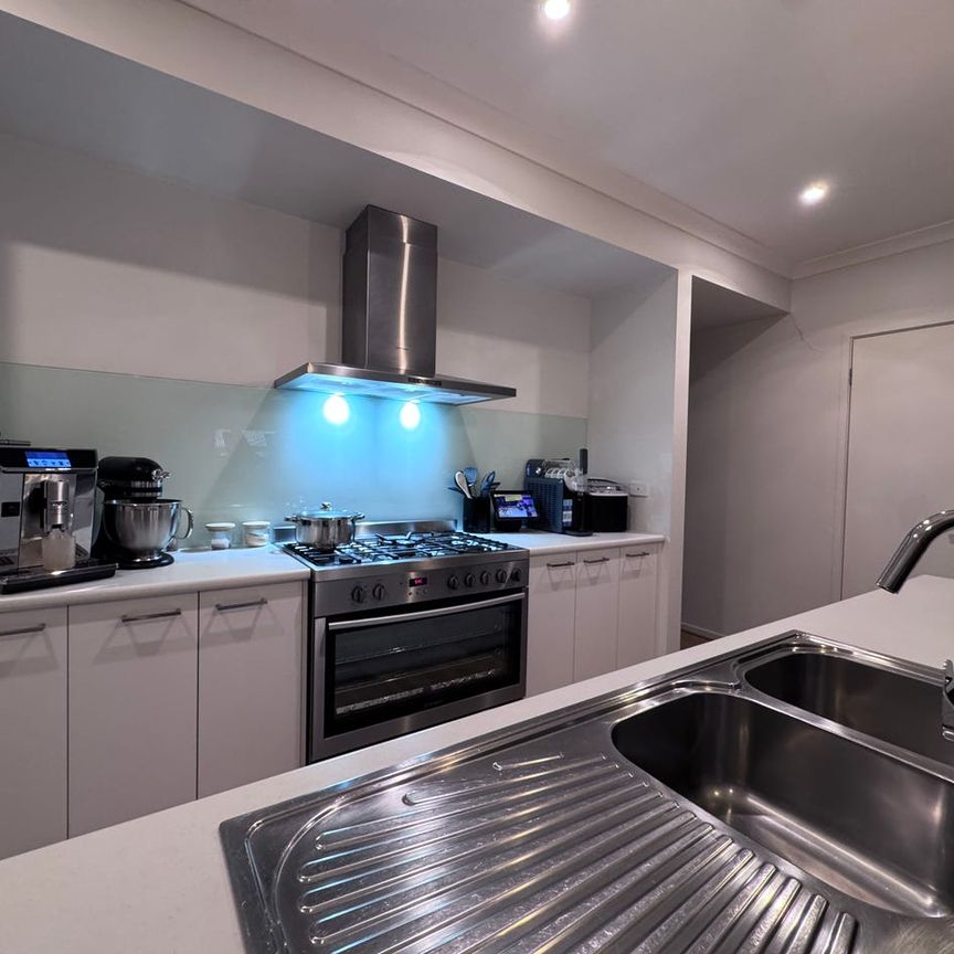 25 Friesian Street, Mernda, Vic 3754 - Photo 1