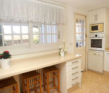 Planta baja de alquiler en Rocafort - Photo 1