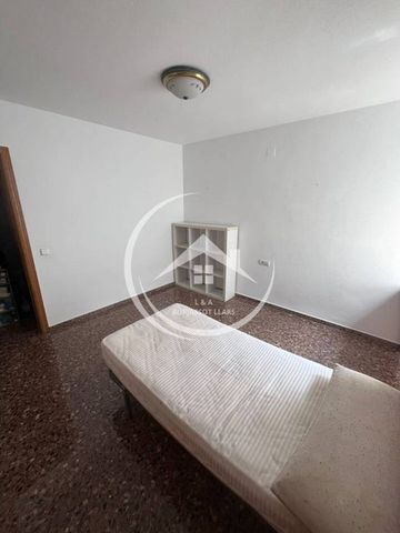 Rajolar, Burjassot, Valencian Community 46100 - Photo 4
