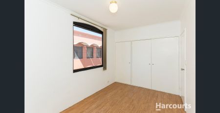 IN THE HEART OF JOONDALUP - Photo 3