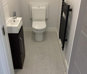 2 bedroom townhouse to rent - Photo 3