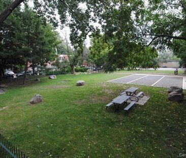 Métro Beaudry: condo 2 chambres à louer avec stationnement int. - Photo 6