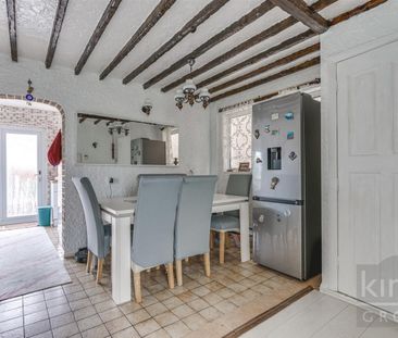 3 Bedroom House - Semi-Detached To Let - Photo 4