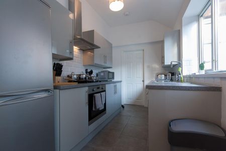 1 bedroom in a house share to rent - Photo 5