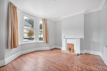 4 bedroom terraced house to rent - Photo 3