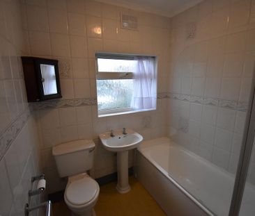 4 bedroom terraced house to rent - Photo 6