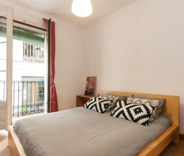 Carrer d'Avinyó, Barcelona, Catalonia 08002 - Photo 3