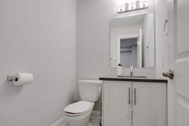 For Lease - 724 Ploughman Place, Stittsville - Munster - Richmond, Ontario - Photo 1