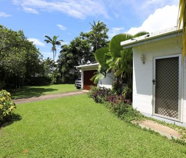 Low Maintenance Home - Solar - Central Location - Fully Fenced - Photo 3