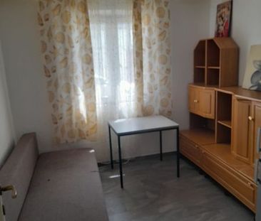 Închiriez garsoniera - Photo 1