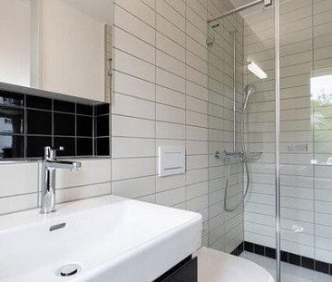 Moderne 4.5 Zimmer Neubauwohnung - Photo 5