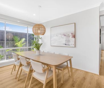 Fully Furnished Coastal Dream in Award Winning Estate! 7 Month Leas... - Photo 4