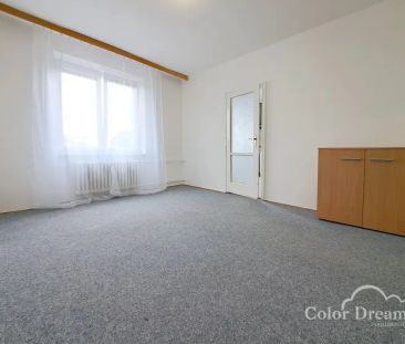 Pronájem bytu 2+1 v Brně, Nových Sadech - Fotografie 2