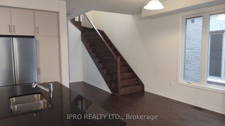 Semi-Detached Home For Lease | S8008682 - Photo 4