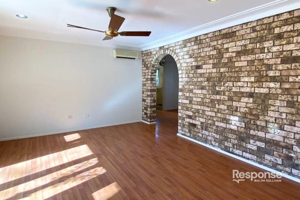 “Quaint family home” - Photo 1