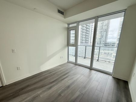 For Lease - 8960 Jane Street Unit# 817, Vaughan, Ontario - Photo 2